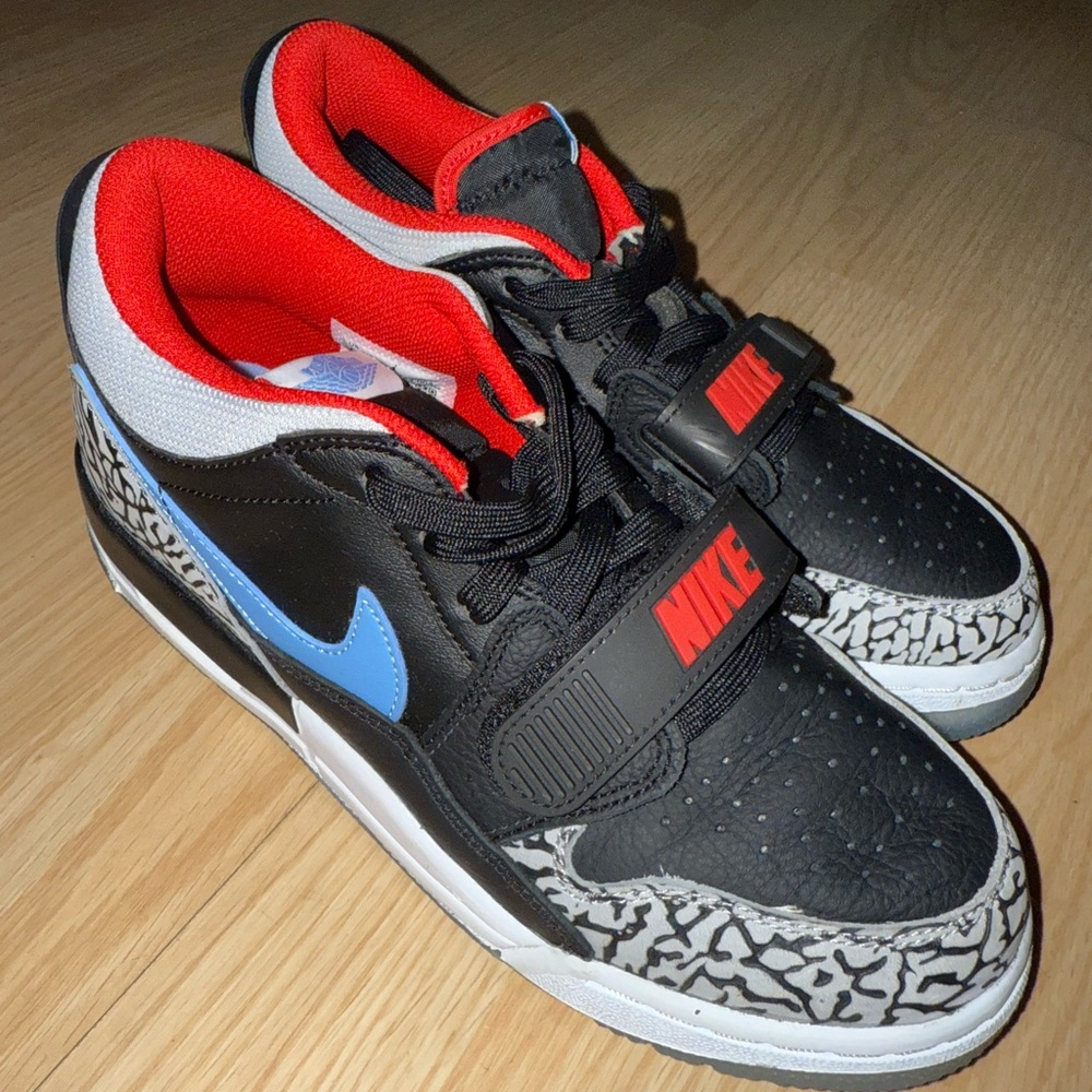 AIR JORDAN LEGACY 312 Low ‘Chicago Flag’